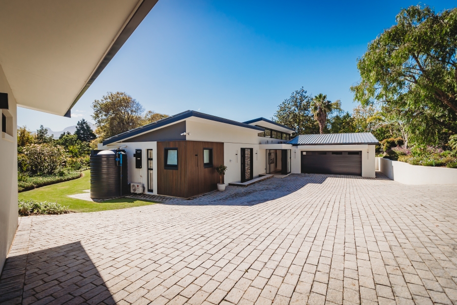 3 Bedroom Property for Sale in Glenwood Western Cape
